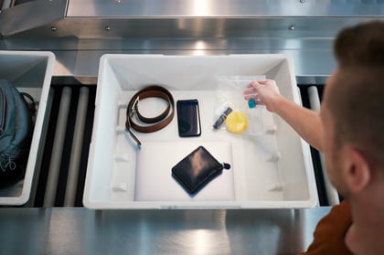 airport-security-check-before-flight-2023-11-27-04-54-48-utc